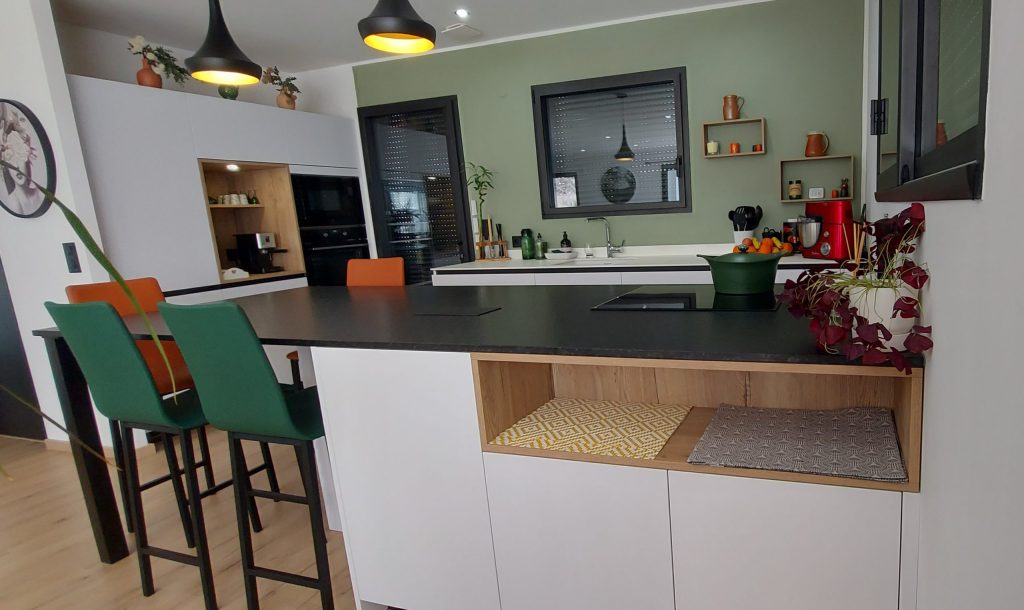 Installation d&rsquo;une cuisine et d&rsquo;un meuble TV à La Biolle en Savoie