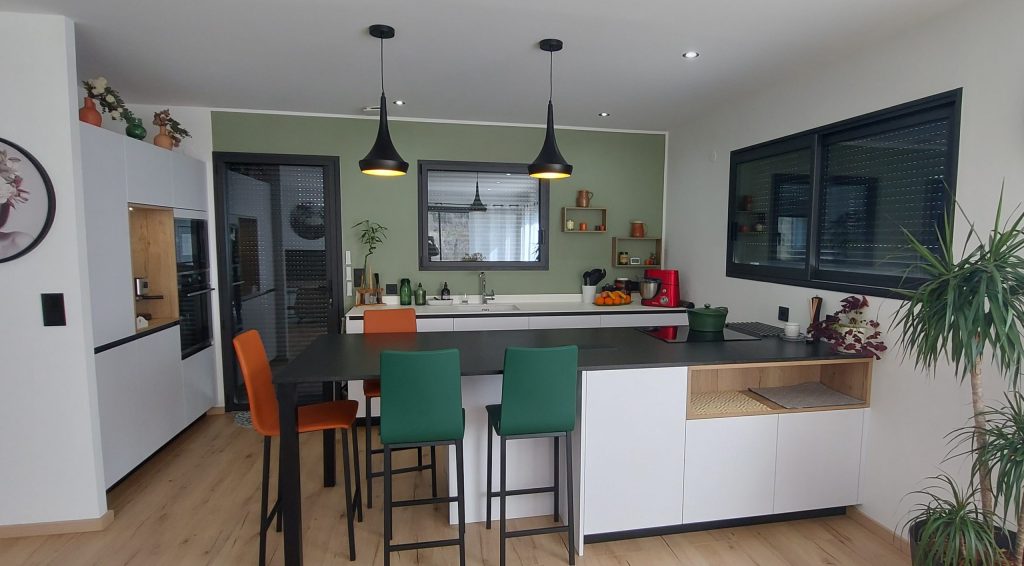Installation d&rsquo;une cuisine et d&rsquo;un meuble TV à La Biolle en Savoie