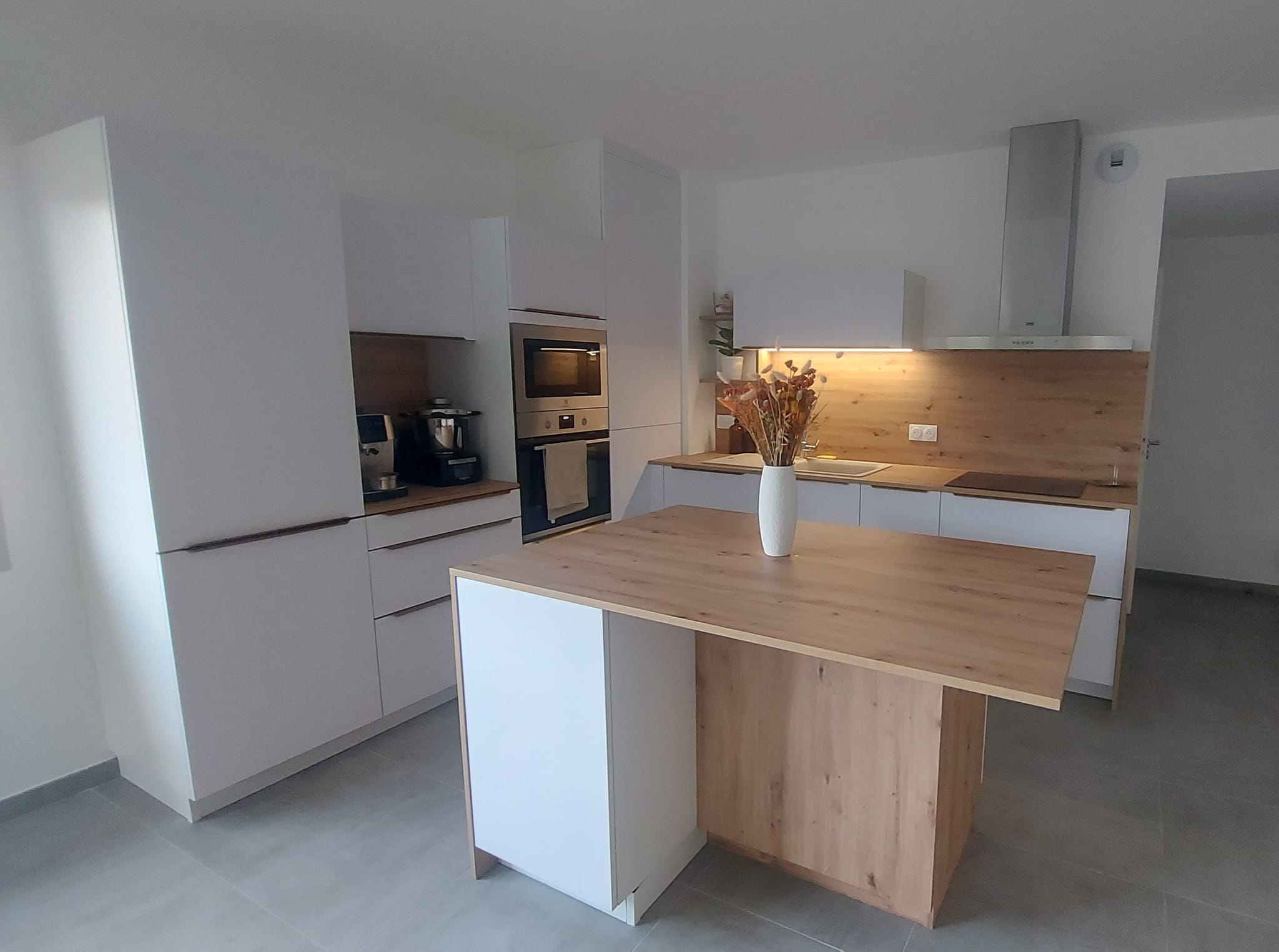Lire la suite à propos de l’article Installation d’une cuisine à Chilly en Haute-Savoie