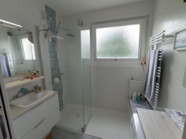 Rénovation de salle de bain et création d’un coin lave-main à Annecy